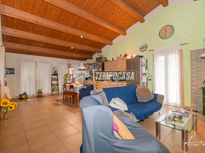 Casa quadrilocale in vendita in Via Casale, Cesena