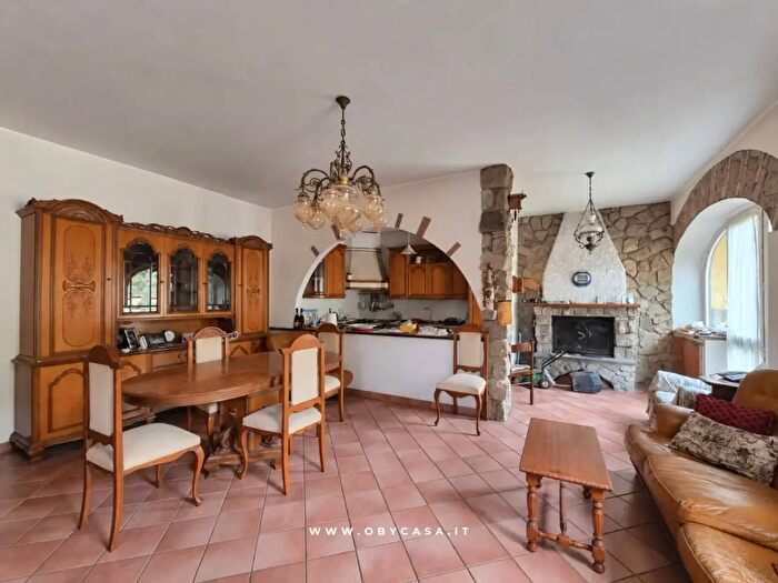 Casa con 5 locali in affitto in Oriolo Romano