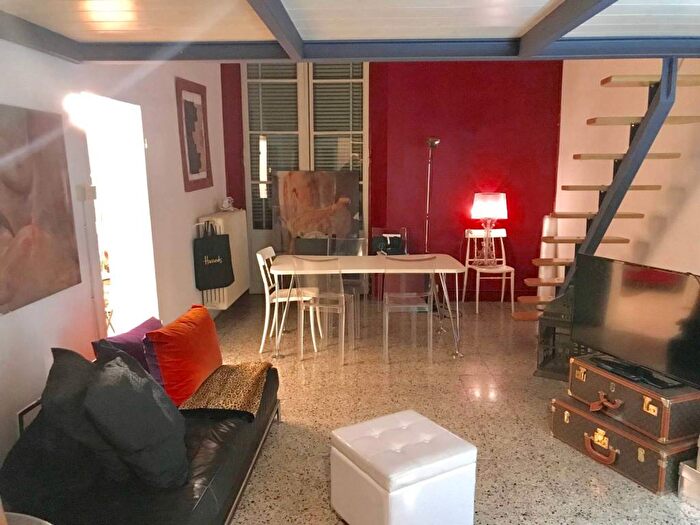 Appartamento trilocale in affitto in Centro Storico, Reggio Emilia