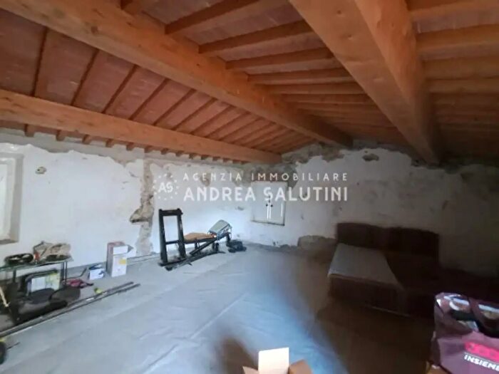 Casa con 6 locali in vendita in Via Antonio Gramsci, Buti