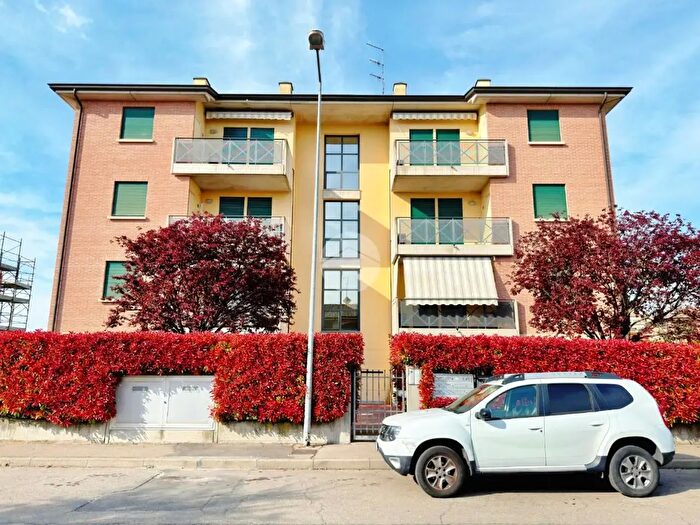 Appartamento trilocale in vendita in Via Artemio Pisi, Sorbolo Mezzani