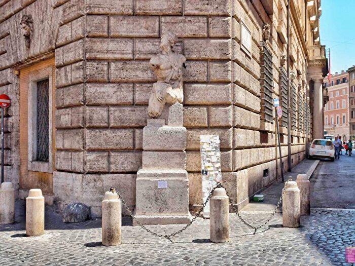Appartamento bilocale in affitto in Piazza di Pasquino, Piazza Navona, Roma