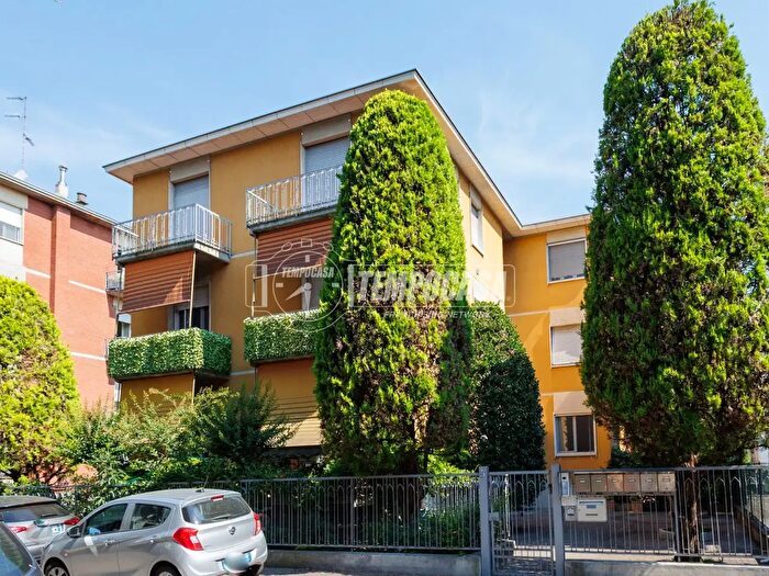 Appartamento trilocale in vendita in Via Luigi Galvani, Parma