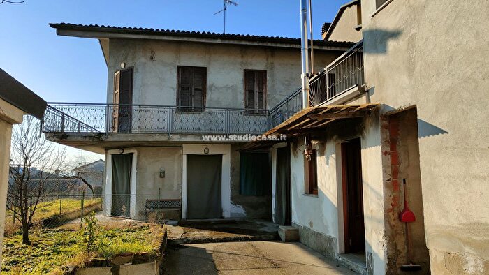 Appartamento trilocale in vendita in Via Venezia, Moscazzano