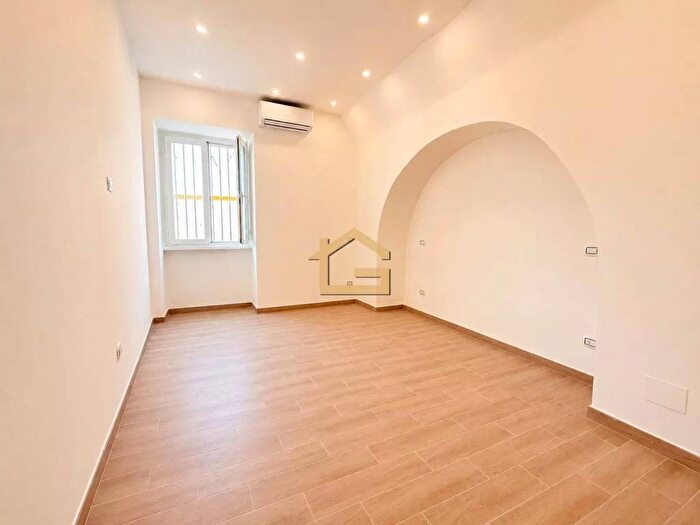 Appartamento monolocale in affitto in Via Aldo Cocchia, Chiaiano, Napoli