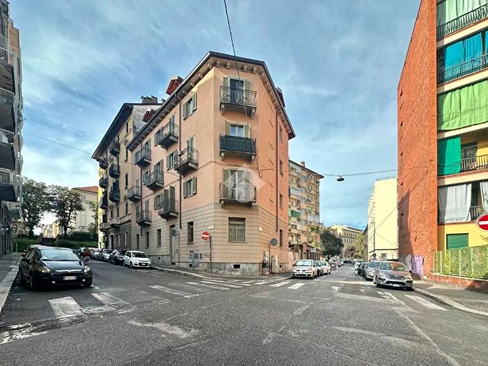 Appartamento bilocale in vendita in Via Giuseppe Francesco Medail, Torino