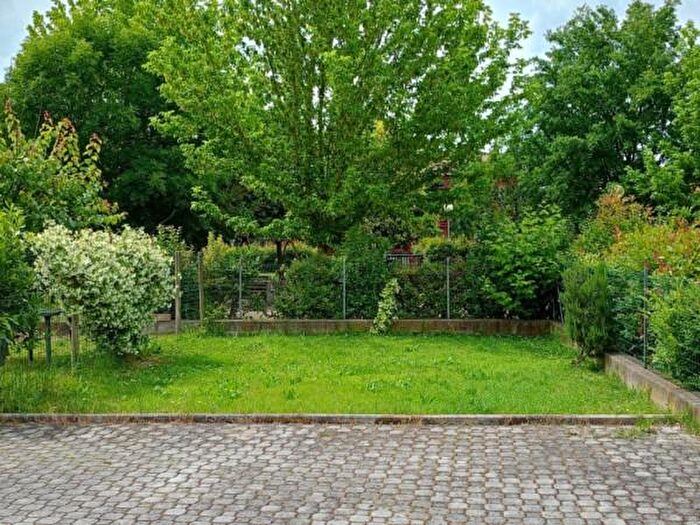 Appartamento trilocale in vendita in Medolla