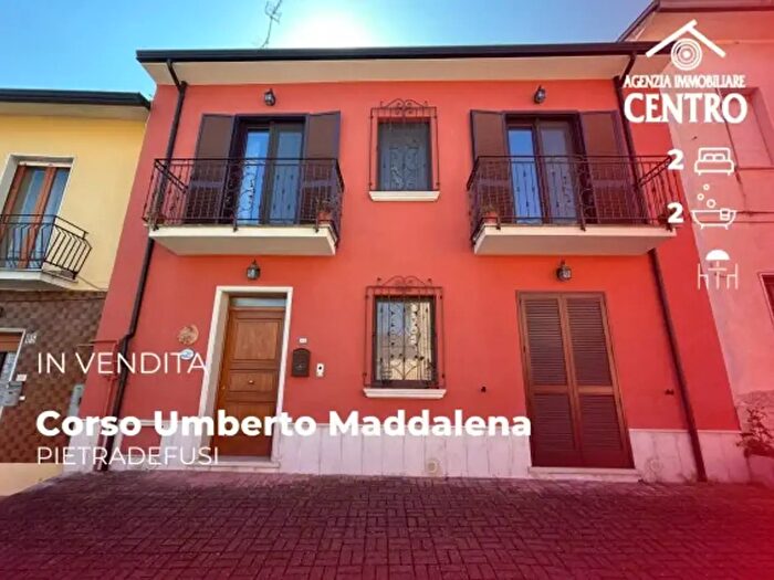 Casa quadrilocale in vendita in Corso Umberto Maddalena, Pietradefusi