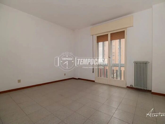 Appartamento trilocale in vendita in Corso del Popolo, Rovigo