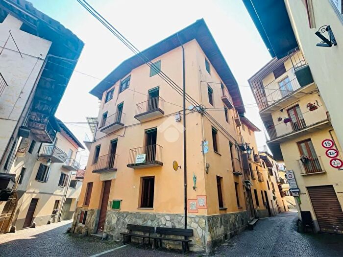 Case in Vendita e in Affitto - 2