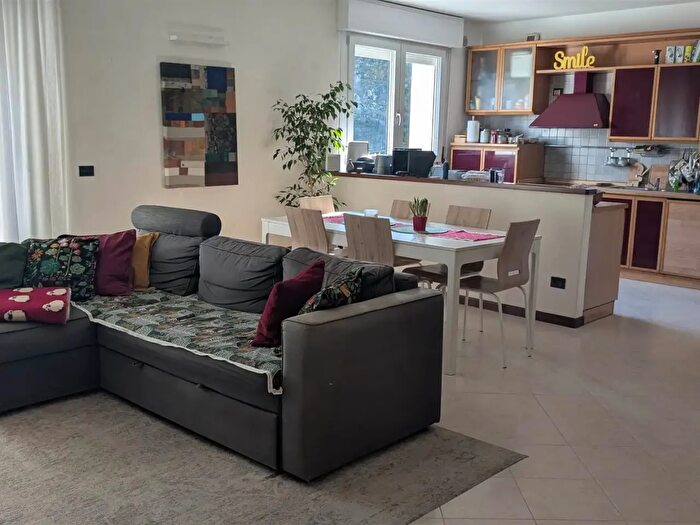 Appartamento con 6 locali in vendita in Via Beccaria, Venezia