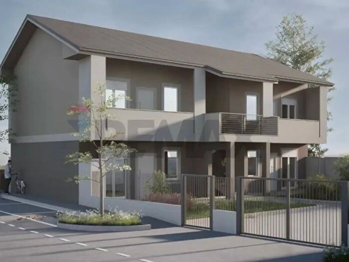 Appartamento trilocale in vendita in Casirate DAdda