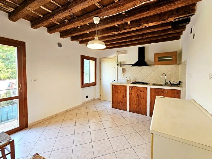 Appartamento bilocale in affitto in Via Massimo dAzeglio, Este