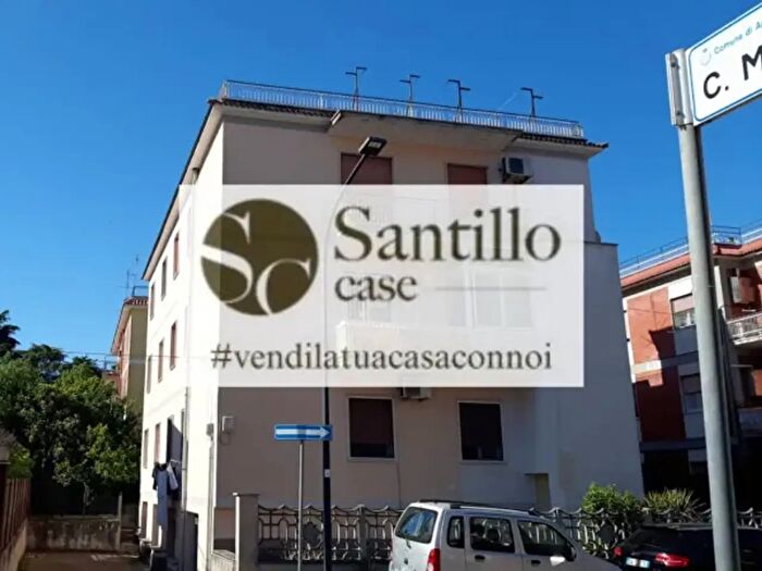 Appartamento trilocale in vendita in Via Leonardo da Vinci, Aprilia