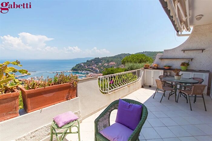 Appartamento quadrilocale in vendita in Via Appetito, Monte Argentario