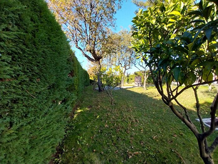 Casa con 5 locali in vendita in Maiera