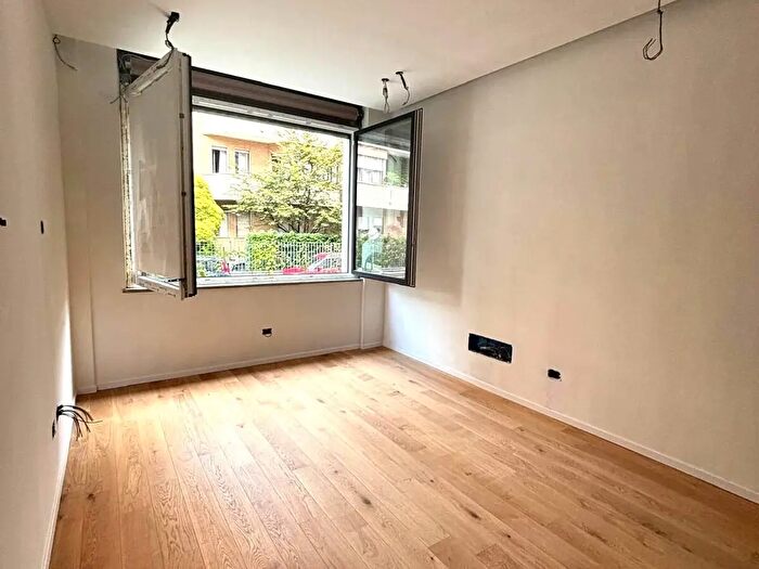 Appartamento bilocale in vendita in Viale Aldo Moro, Como