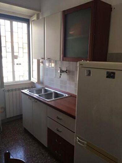 Appartamento bilocale in affitto in Via dei Glicini, Roma