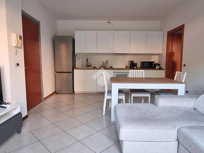 Appartamento bilocale in affitto in Via Badone, Camerlata Rebbio, Como