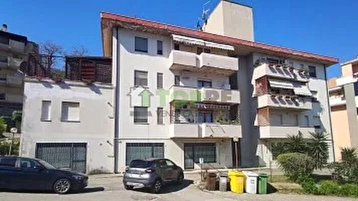 Appartamento quadrilocale in vendita in Via dei Lucani Chieti Ch, Chieti