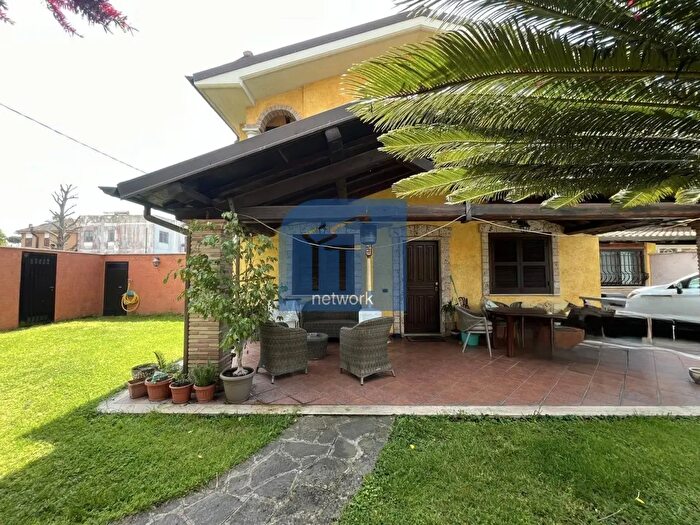 Casa quadrilocale in vendita in Via delle Fresie, Anzio