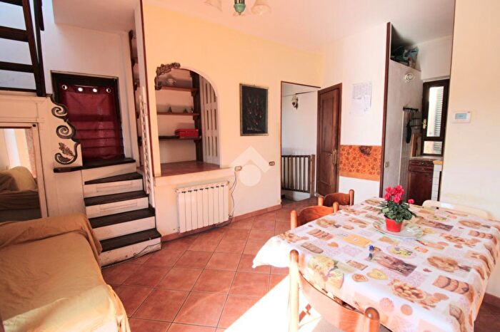 Appartamento bilocale in vendita in Piazza Cacciatori del Tevere, Montopoli Di Sabina