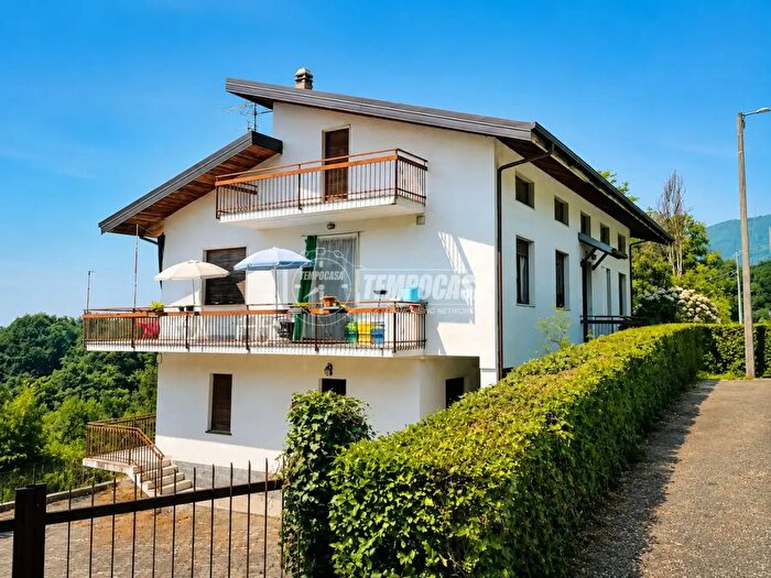 Appartamento quadrilocale in vendita in Sp Pontiglia, Castelnuovo Nigra