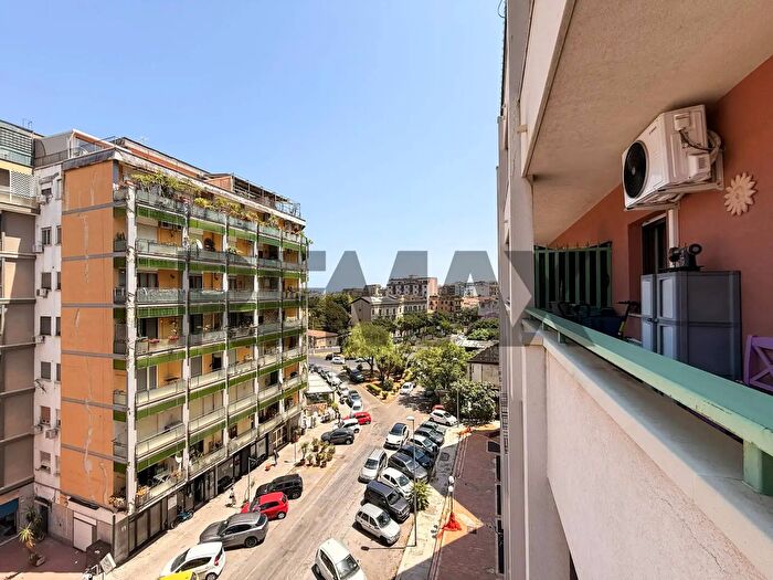 Appartamento con 6 locali in vendita in Palermo