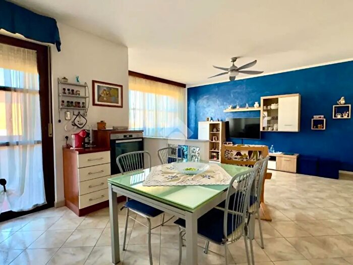 Appartamento quadrilocale in vendita in Via di Popolino, Prato