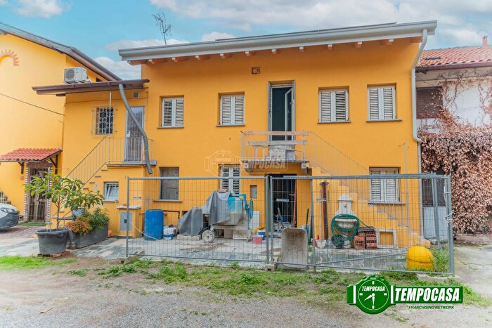 Case in Vendita e in Affitto - 3