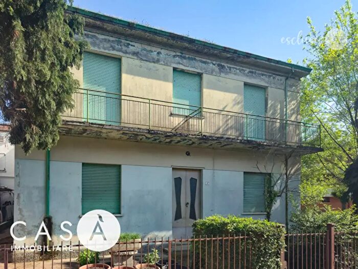 Casa con 10 locali in vendita in Via Venezia, Gatteo