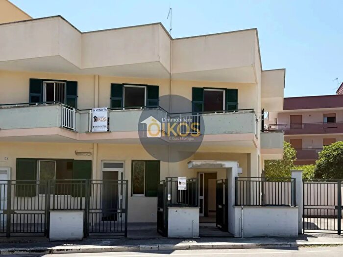 Appartamento con 9 locali in vendita in Via Vecchia S Antonio, Monopoli