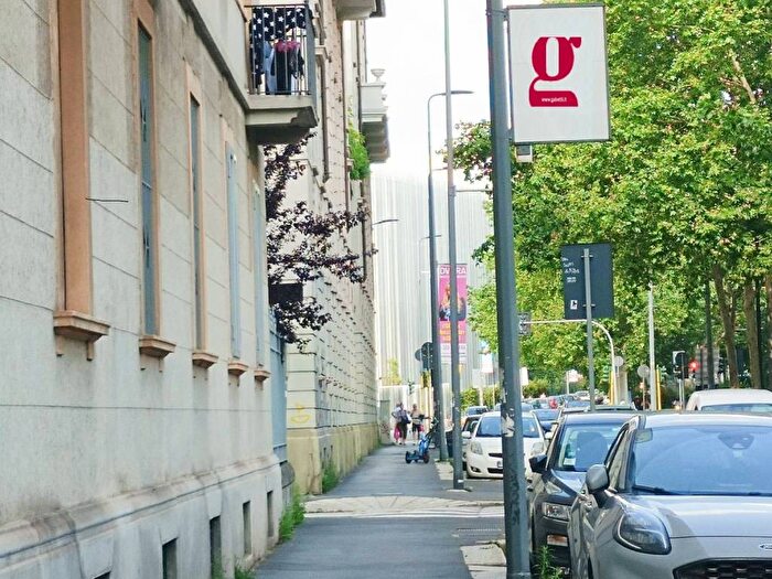 Appartamento trilocale in affitto in Viale Tibaldi, Corso San Gottardo, Milano