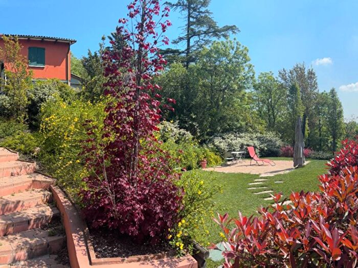 Casa quadrilocale in affitto in Via di Casaglia, Colli Saragozza, Bologna