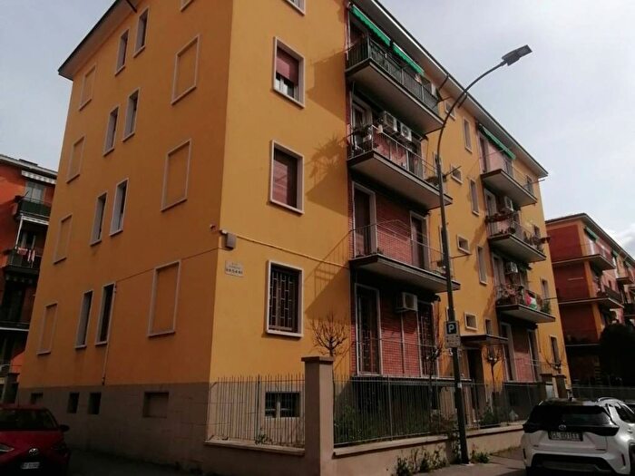 Appartamento trilocale in affitto in Via Giorgio Vasari, Bolognina, Bologna