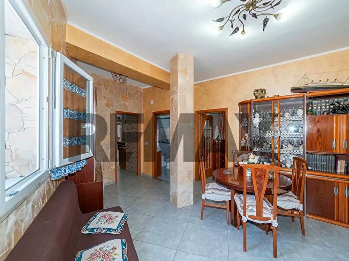 Appartamento quadrilocale in vendita in Via Vincenzo Gemito, Catania