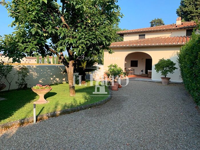 Casa con 6 locali in vendita in a Fornello, Campi Bisenzio