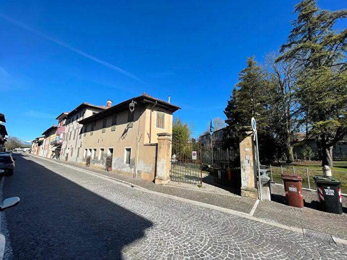 Casa con 9 locali in vendita in Via Giotto di Bondone, Sesto Al Reghena