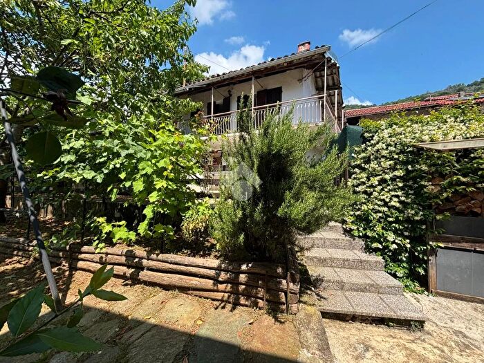 Casa quadrilocale in vendita in Frazione Villafranca, Forno Canavese