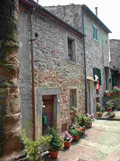 Appartamento quadrilocale in vendita in Centro Storico Roccastrada Grosseto, Roccastrada