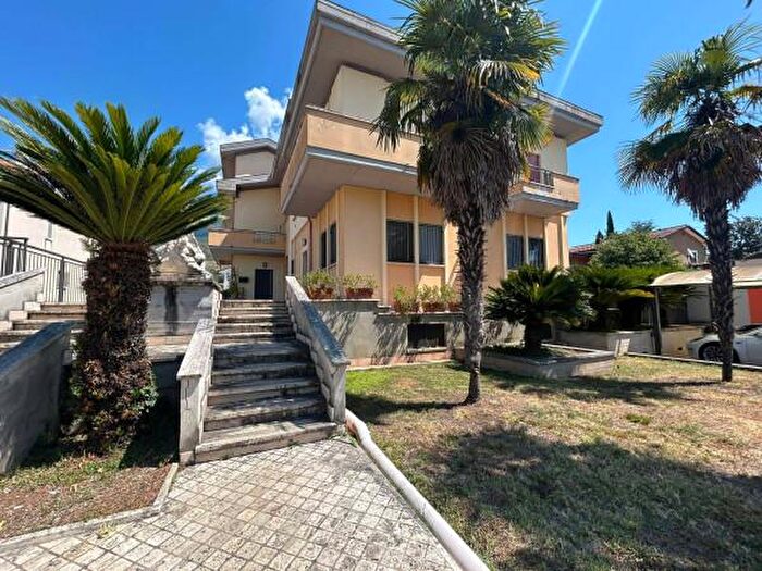 Appartamento con 5 locali in vendita in Via Napoli, Piedimonte San Germano