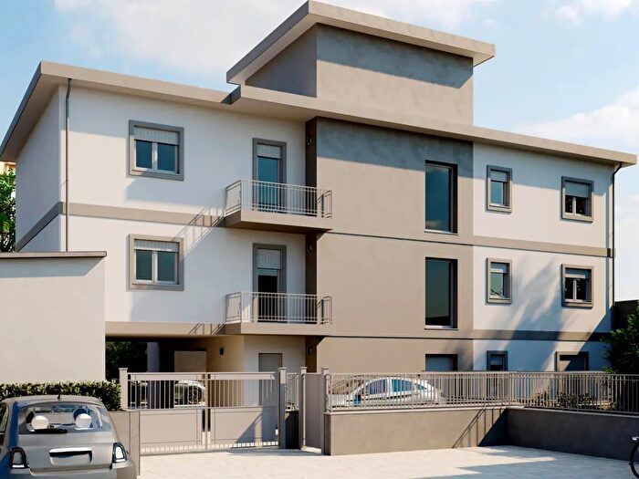 Appartamento trilocale in vendita in Via del Pollaiolo, Firenze