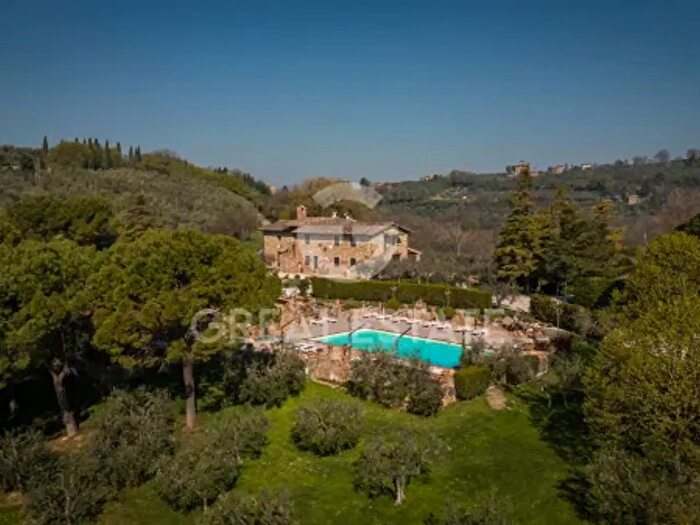 Casa con 6 locali in vendita in Via Santa Tecla, Assisi