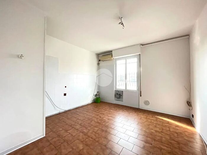 Appartamento trilocale in vendita in Via lAquila, Brescia