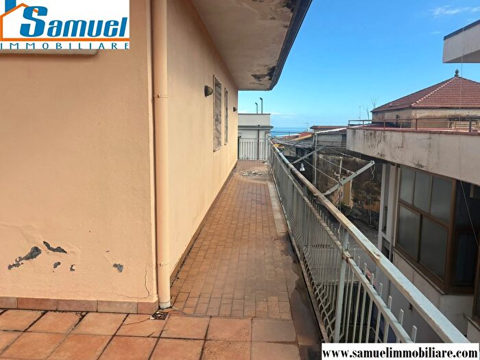 Appartamento trilocale in vendita in Via San Matteo, Giarre