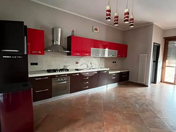 Appartamento trilocale in vendita in Via Pompeo Colajanni, Torino