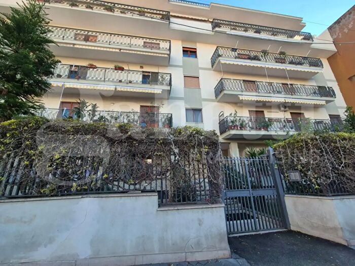 Appartamento bilocale in vendita in Via Maresca, Torre Annunziata