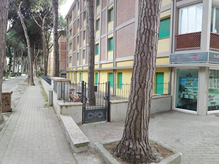 Appartamento trilocale in affitto in Via Po, Lido degli Estensi, Comacchio