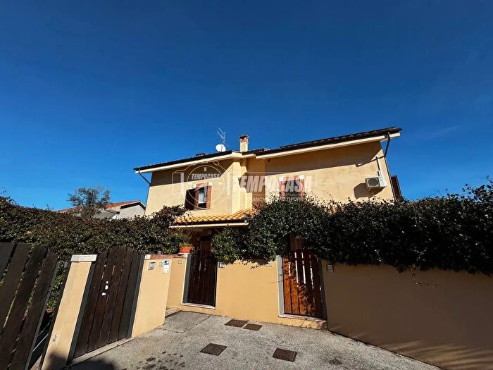 Casa con 5 locali in vendita in Contrada Pretaro, Francavilla Al Mare