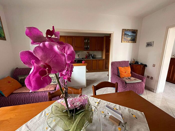 Appartamento trilocale in vendita in Cecina